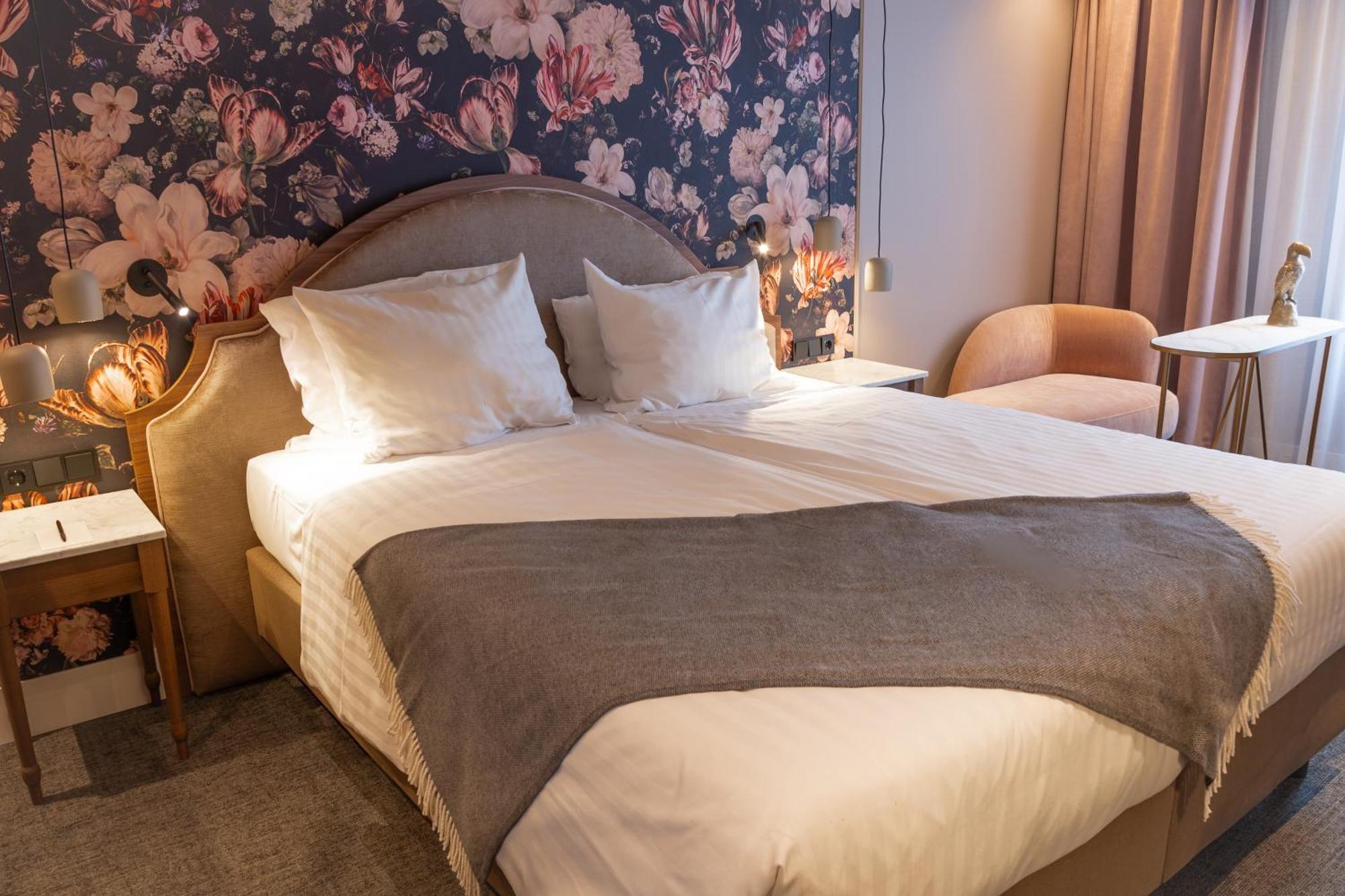 Hotel Der Valk 4*
