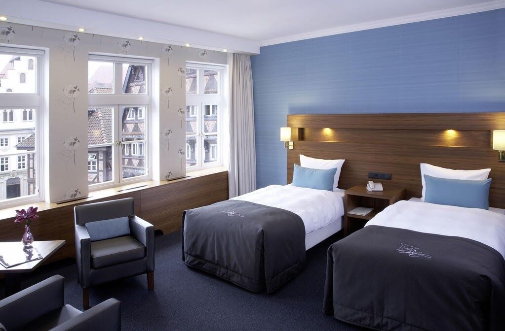 Hotel Der Valk 4*